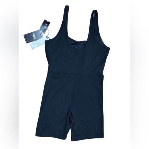 RVCA Women's Essential Unitard One Piece Black Size Medium NWT - Picture 13 of 16